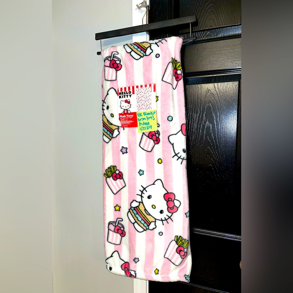 Hello Kitty burger and french fry blanket